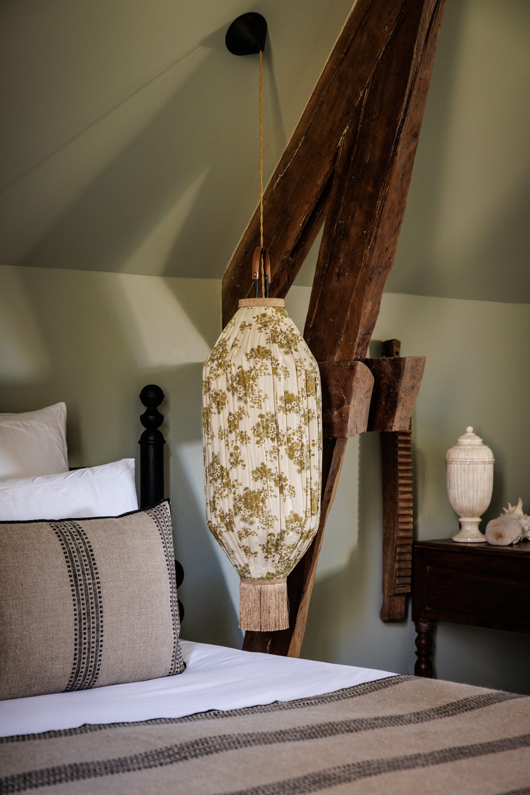 La chambre verte du Manoir at the Domaine de Locguénolé luxury hotel in Brittany